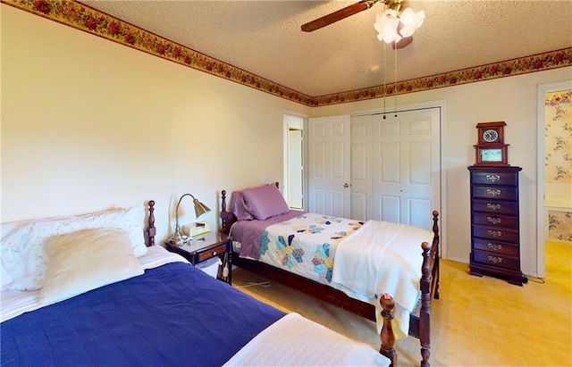 4598 N Avilla St, Reeds, MO 64859 - bedroom featuring a textured ceiling, a closet, and ceiling fan