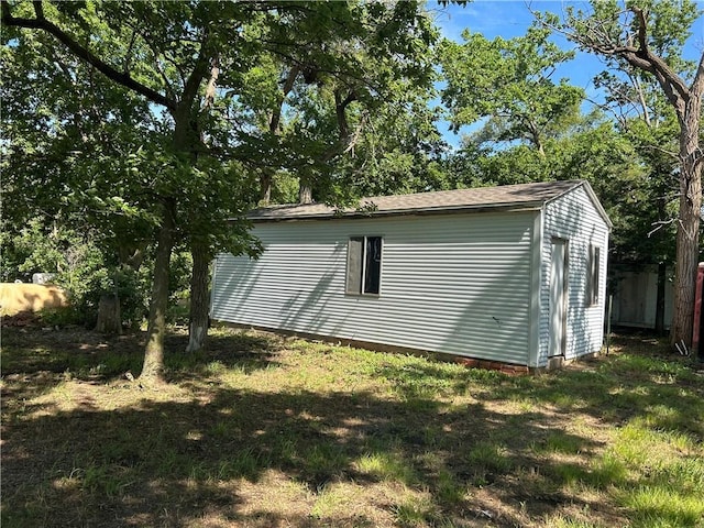 895 Cloud Rd, Salina, KS 67436 - view of outbuilding