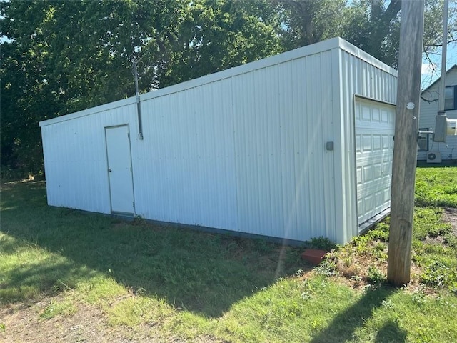 895 Cloud Rd, Salina, KS 67436 - view of outbuilding