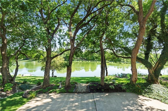 13109 W 65th St, Shawnee, KS 66216 - water view