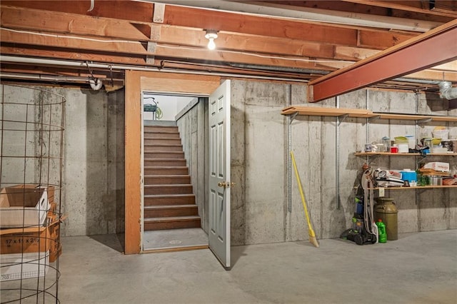 1001 E Park Rd, Garnett, KS 66032 - unfinished basement featuring stairs