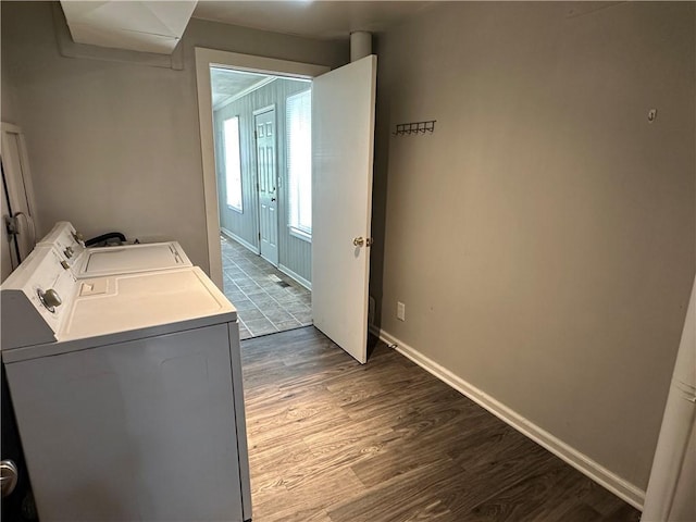 131 E Warren St, Gardner, KS 66030 - laundry room featuring separate washer and dryer and wood finished floors