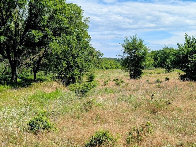 2237 Minnesota Rd, Iola, KS 66749