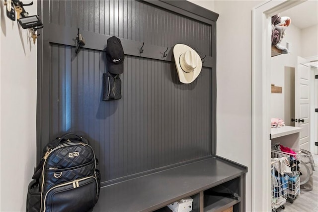 19013 W 188th Ter, Spring Hill, KS 66083 - mudroom with wood finished floors