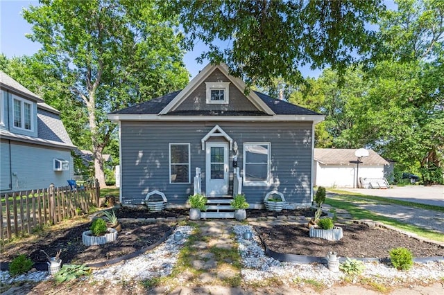 841 S Hickory St, Ottawa, KS 66067 - photo 2