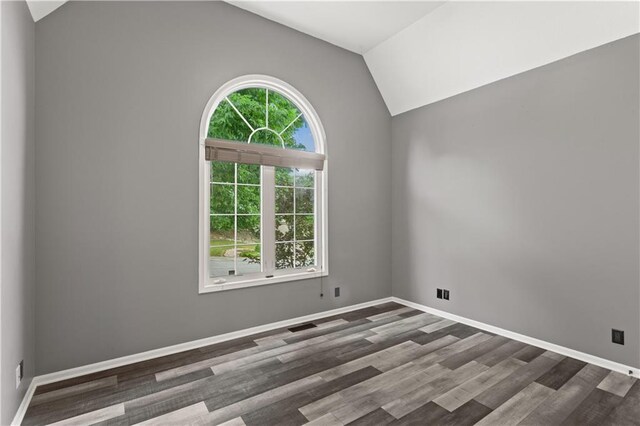 5605 NE Coral Dr, Lees Summit, MO 64064 - photo 40