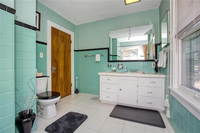 1325 W 50th St, Kansas City, MO 64112 - photo 21