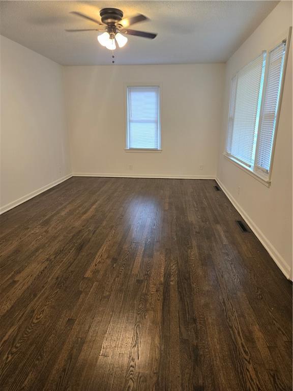 706 W Charles Ct, Independence, MO 64055 - photo 2