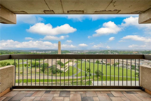 2510 Grand Blvd Unit 2502-03, Kansas City, MO 64108 - view of balcony
