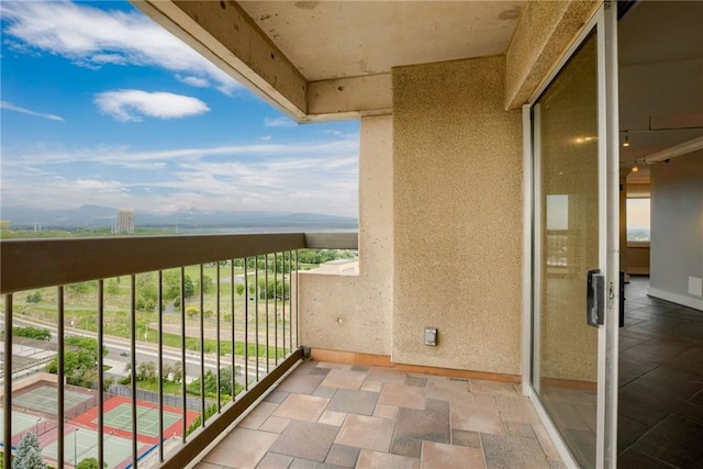 2510 Grand Blvd Unit 2502-03, Kansas City, MO 64108 - view of balcony