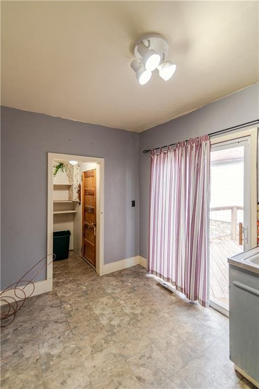 1134 Atchison St, Atchison, KS 66002 - unfurnished room with baseboards