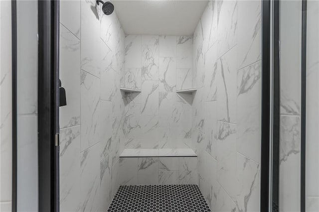 13491 Terrace Park Dr, Parkville, MO 64152 - full bath with a marble finish shower