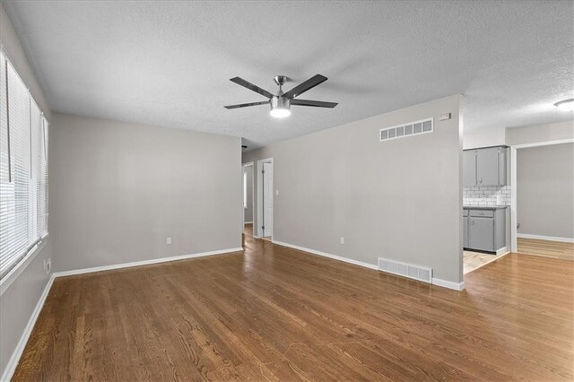 510 N Westwood Dr, Independence, MO 64050 - photo 3