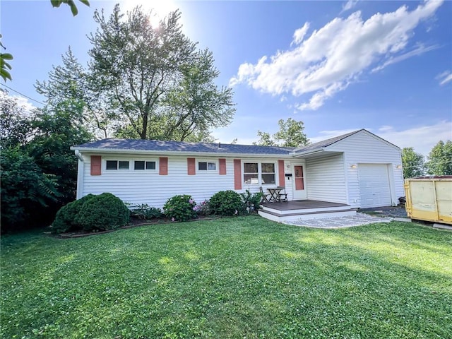 701 N Godfrey St, Cameron, MO 64429 - ranch-style house featuring an attached garage and a front lawn