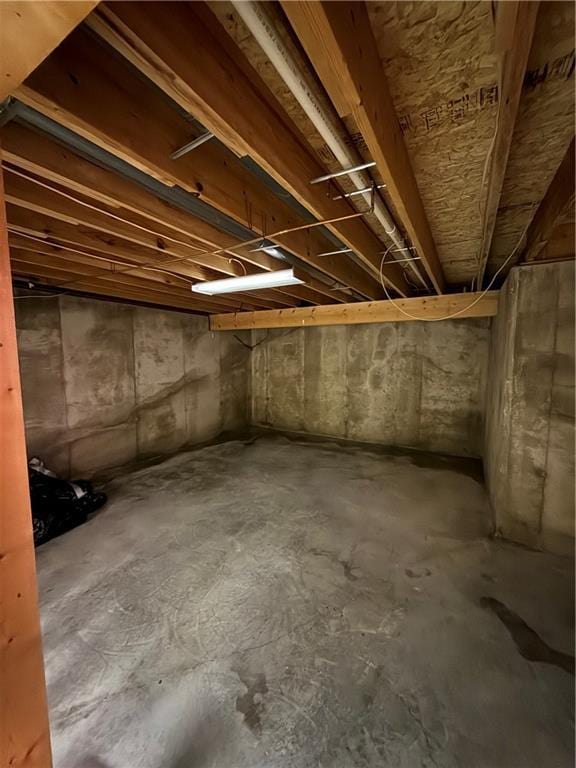 1011 N Arrowhead Dr, Burlington, KS 66839 - view of unfinished basement