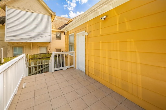 321 Oakley Ave, Kansas City, MO 64123 - view of patio