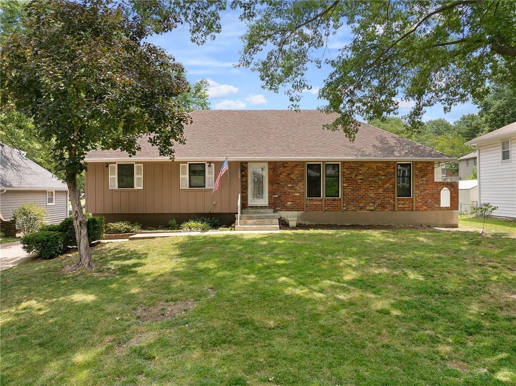 1008 SW 16th St, Blue Springs, MO 64015 - photo 1
