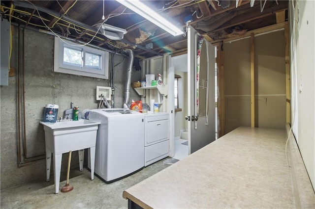 38410 E Cline Rd, Lone Jack, MO 64070 - laundry area featuring washing machine and dryer