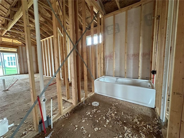 15323 W 171st Ter, Olathe, KS 66062 - bathroom featuring a bath