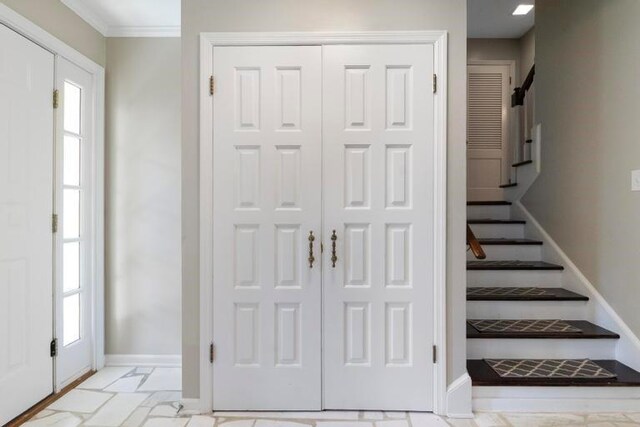 5501 W 86th St, Overland Park, KS 66207 - foyer with stairway and ornamental molding