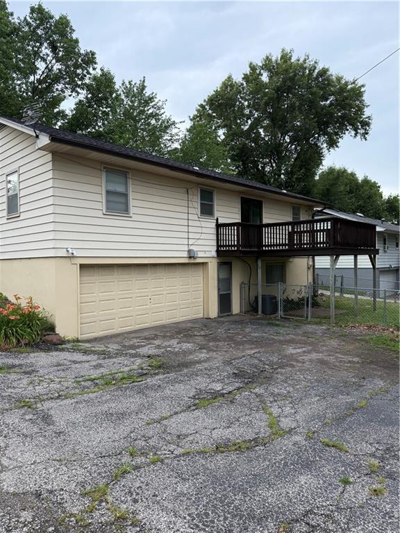 1901 Lion Rd, Saint Joseph, MO 64506 - photo 15