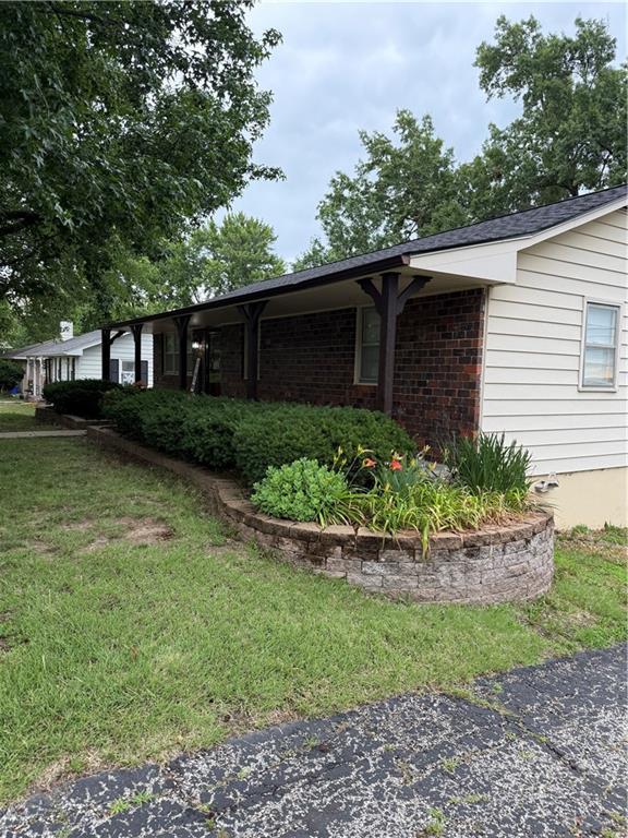1901 Lion Rd, Saint Joseph, MO 64506 - photo 16