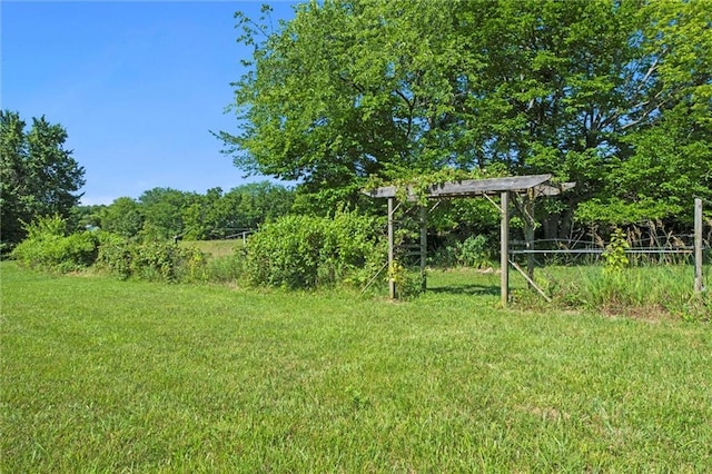 23404 Waverly Rd, Spring Hill, KS 66083 - view of grassy yard
