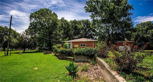 601 W 14th St, Pleasanton, KS 66075 - view of grassy yard