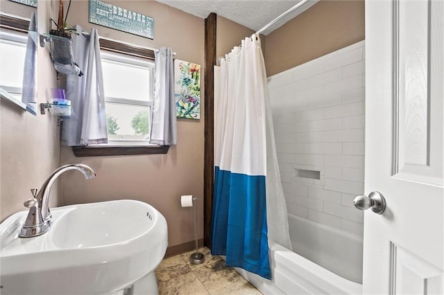 314 E Nichols St, Spring Hill, KS 66083 - full bath featuring a sink and shower / bathtub combination with curtain