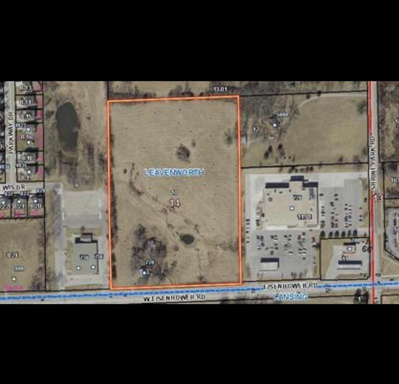 728 Eisenhower Rd, Leavenworth, KS 66048 - photo 1