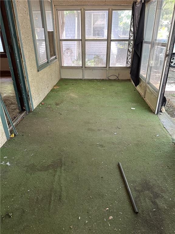 1906 S Willow Ave, Independence, MO 64052 - view of unfurnished sunroom