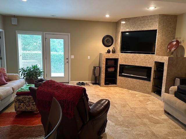 8643 N Myrtle Ave, Kansas City, MO 64156 - photo 29
