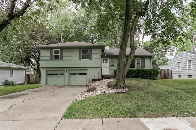 7918 Overton Dr, Raytown, MO 64138 - photo 1
