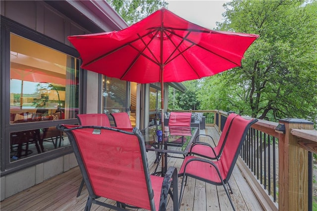 792 195th St, Fort Scott, KS 66701 - wooden deck with outdoor dining area