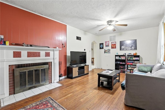 6404 Richmond Ave, Kansas City, MO 64133 - photo 2