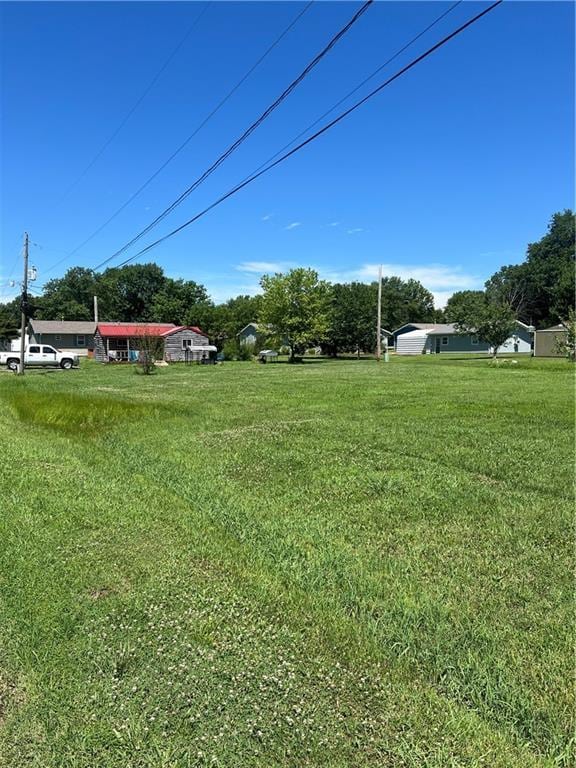 208 Elm Ave, Altamont, KS 67330 - photo 3