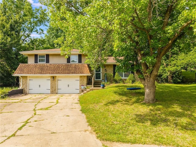 1621 NE Rosewood Cir, Kansas City, MO 64118 - photo 1