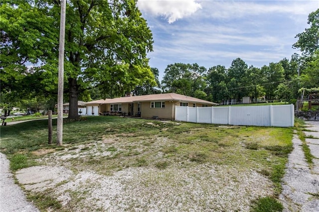 815 N 63rd St, Kansas City, KS 66102 - view of yard