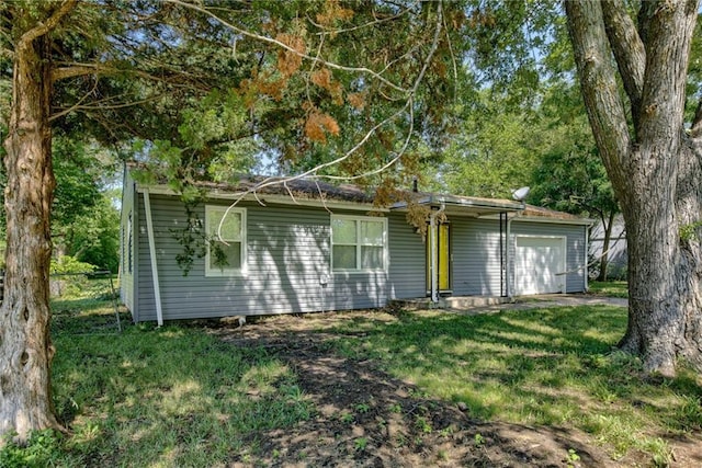 18802 S Lakeside Ln, Belton, MO 64012 - photo 1