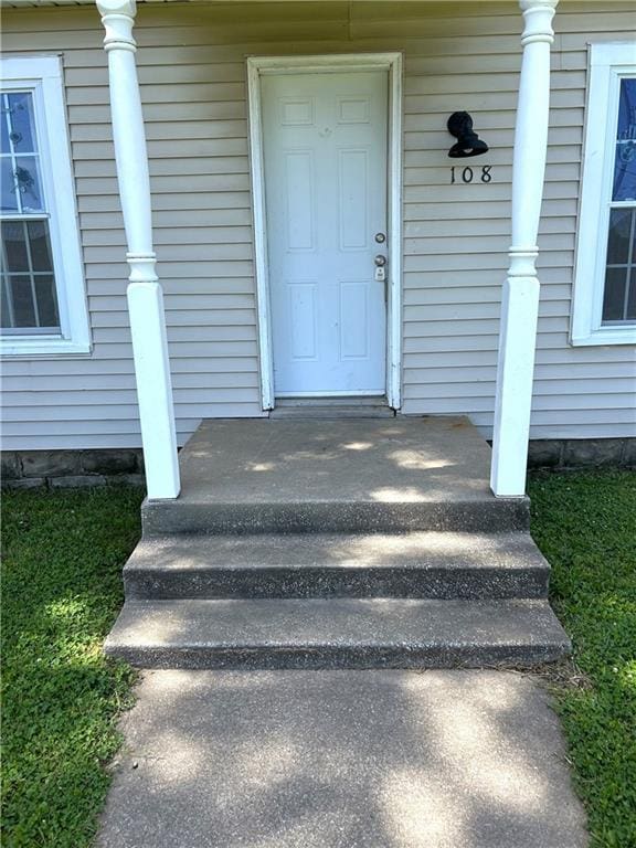 108 W Main St, Arma, KS 66712 - doorway to property