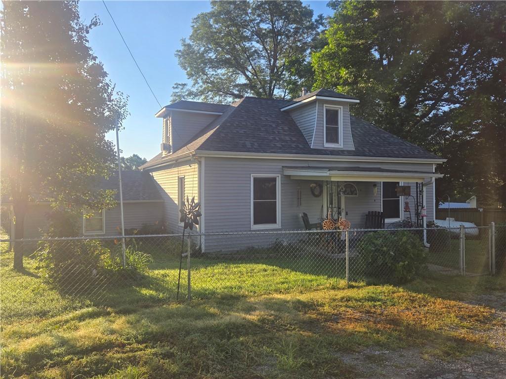 604 S St, Wellington, MO 64097 - photo 1