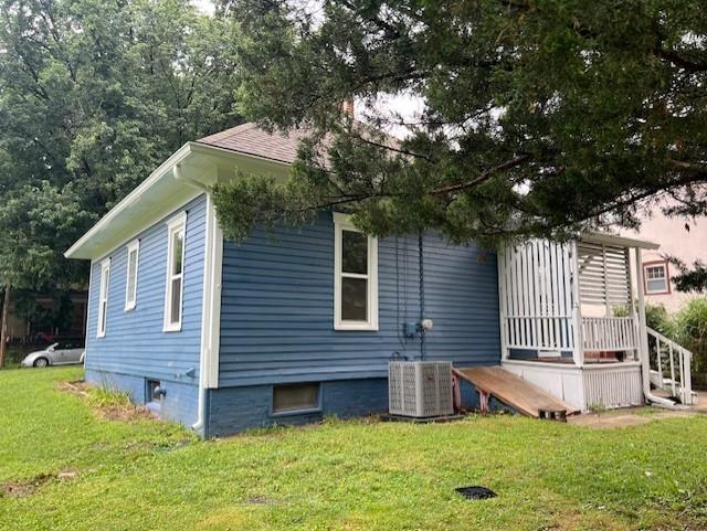 2912 Felix St, Saint Joseph, MO 64501 - photo 4