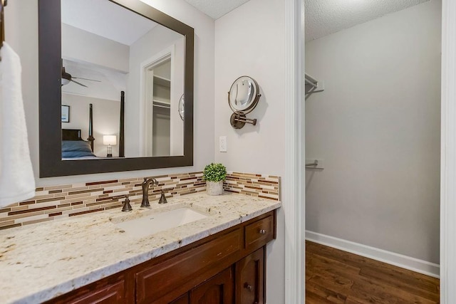 10241 Hauser St, Lenexa, KS 66215 - photo 12