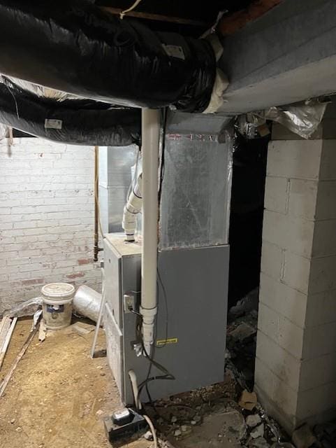 1120 S 20th St, Saint Joseph, MO 64507 - view of unfinished basement