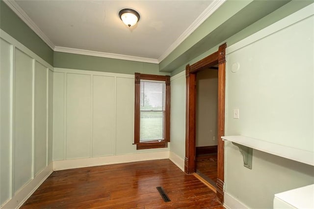 230 N 300th Rd, Overbrook, KS 66524 - walk in closet featuring wood-type flooring