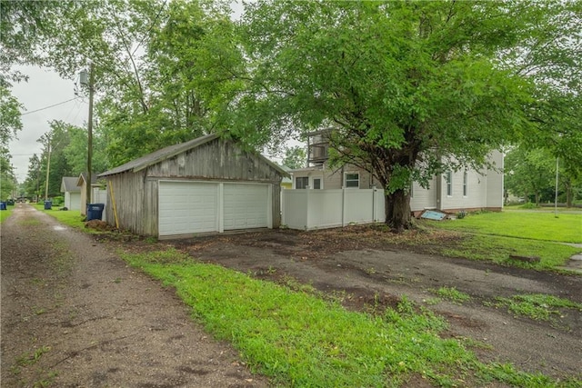 300 S Delaware St, Columbus, KS 66725 - photo 2