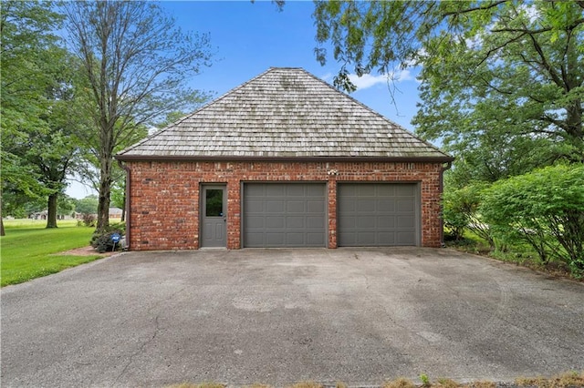 14908 E Pawhuska Rd, Nevada, MO 64772 - view of garage