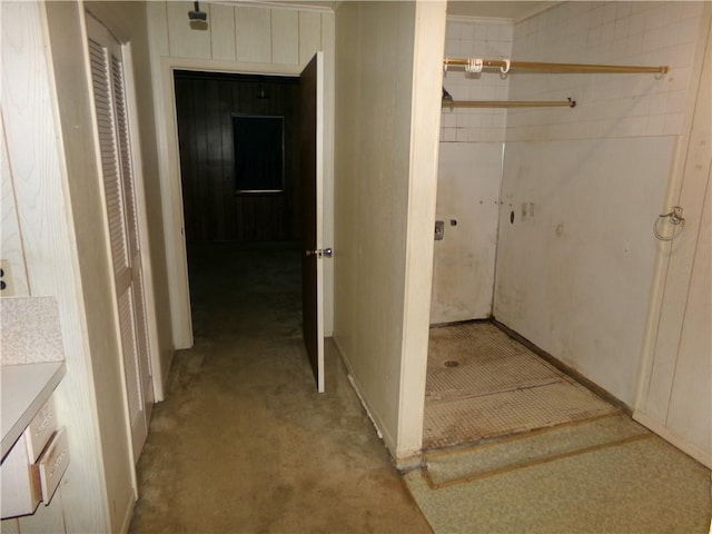 1402 N Kentucky St, Iola, KS 66749 - hallway featuring light colored carpet
