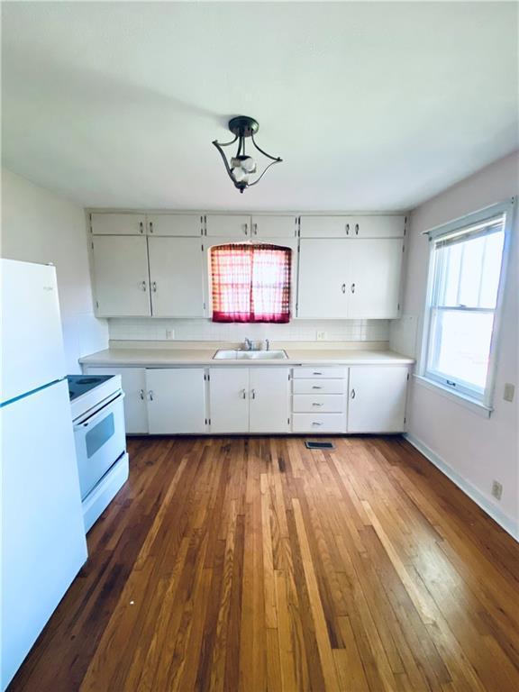 624 W 26th St, Higginsville, MO 64037 - photo 11