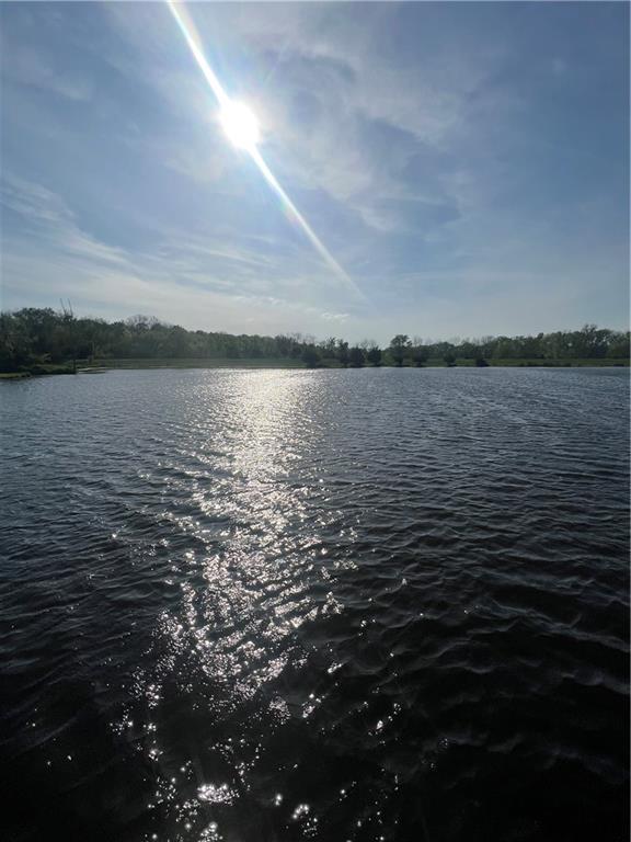 18670 W 248th St, Paola, KS 66071 - water view